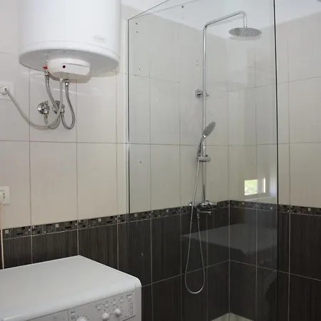 Apartment Currila 1