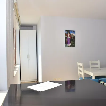 Apartment Currila 1