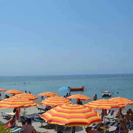 Apartment Currila 1 *